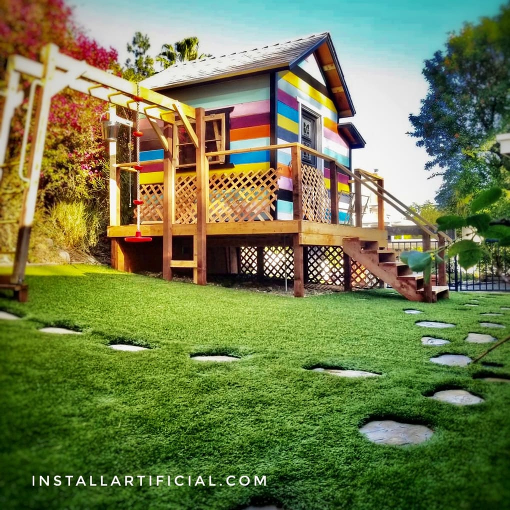 play house with artificial grass